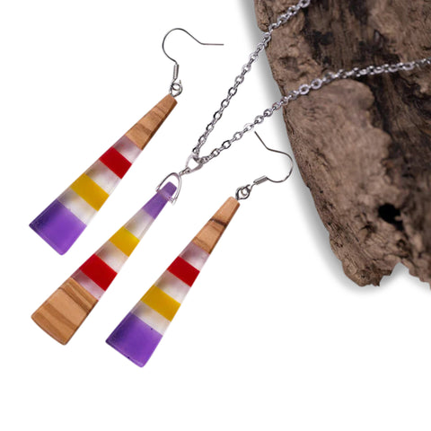 Set collana/orecchini triangolo Iris, legno d'ulivo